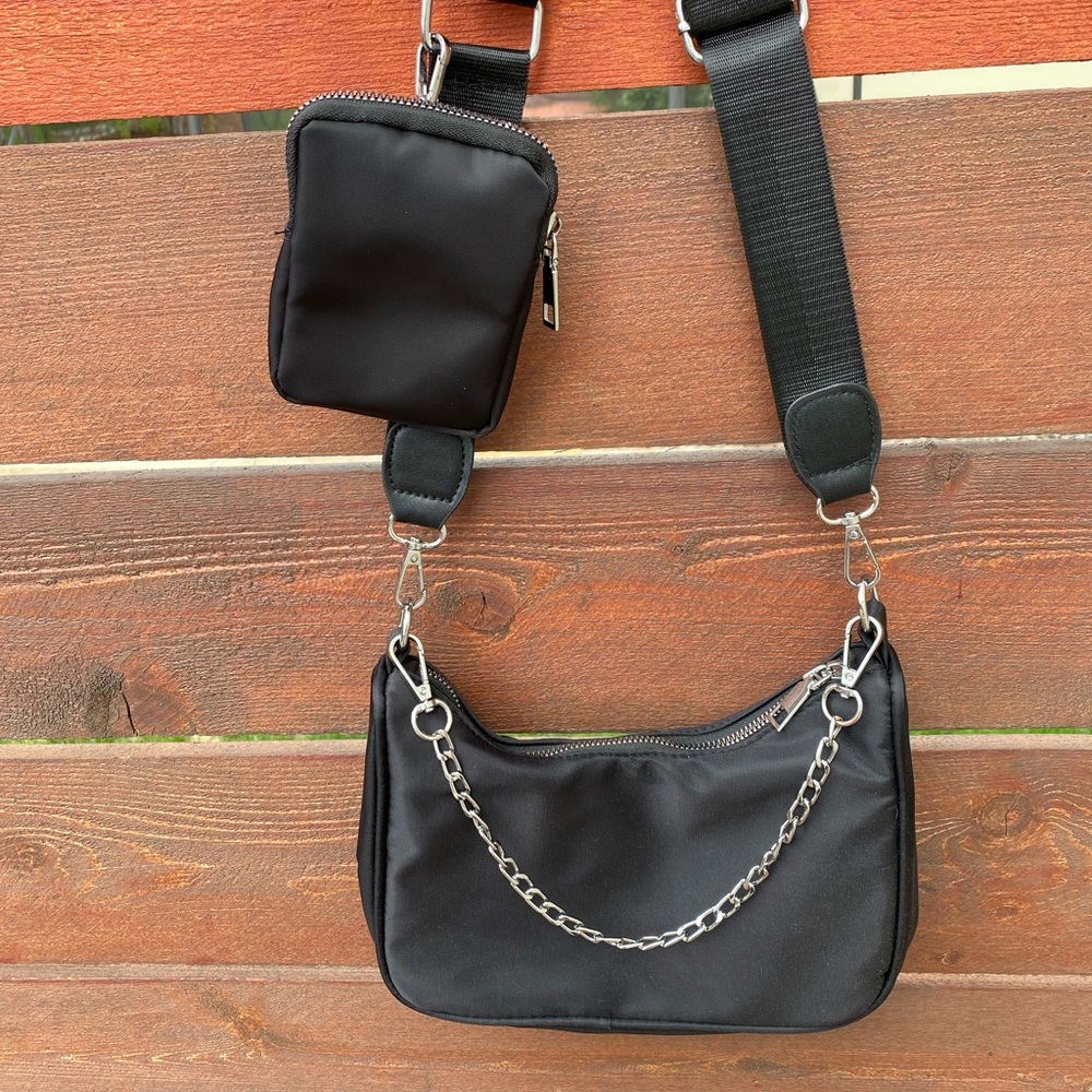 Black Nylon Crossbody 🖤